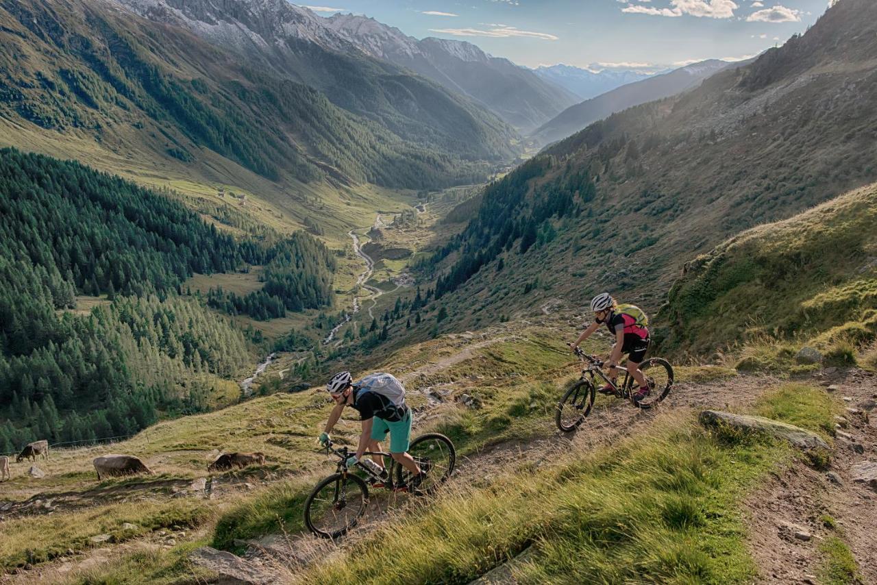 Hotel Adler Ahrntal Eksteriør bilde